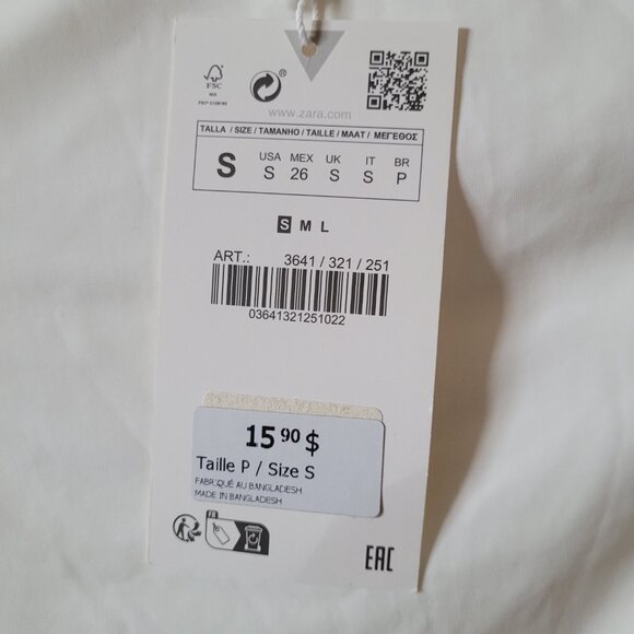 Cropped Stretchy T-Shirt - Picture 2 of 2